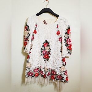 Danmunier Floral Lace Embroidered Blouse Size Medium